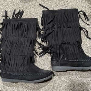 Suede moccasin boots